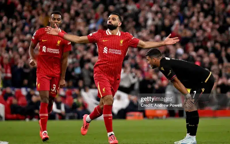 Salah đang hưởng lương cao nhất Liverpool.