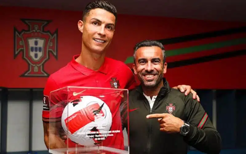 Cristiano Ronaldo và sự nghiệp chuyển nhượng