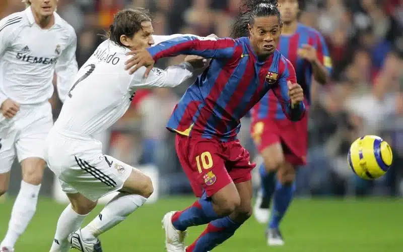 Phong cách chơi bóng nổi bật của Ronaldinho