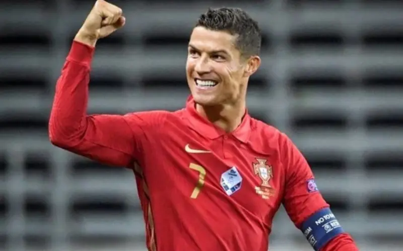 umbnail-ronaldo-se-da-world-cup-2030