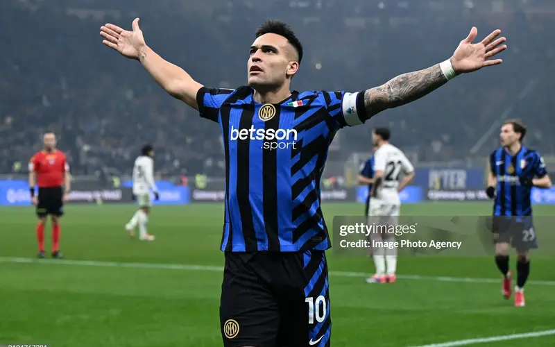 thumbnails-Lautaro-Martinez-toa-sang-Inter-Milan-bam-sat-Napoli