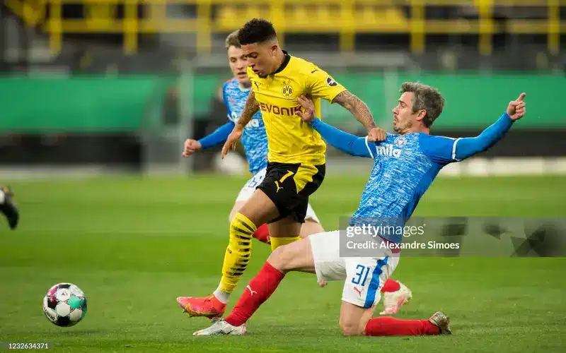 thumbnails-Soi-keo-Holstein-Kiel-vs-Dortmund-0h30-ngay-15-1-Du-doan-chinh-xac-ty-so