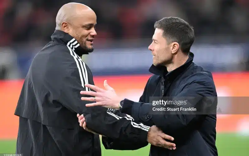 Bayern của Kompany chưa thể thắng Alonso.