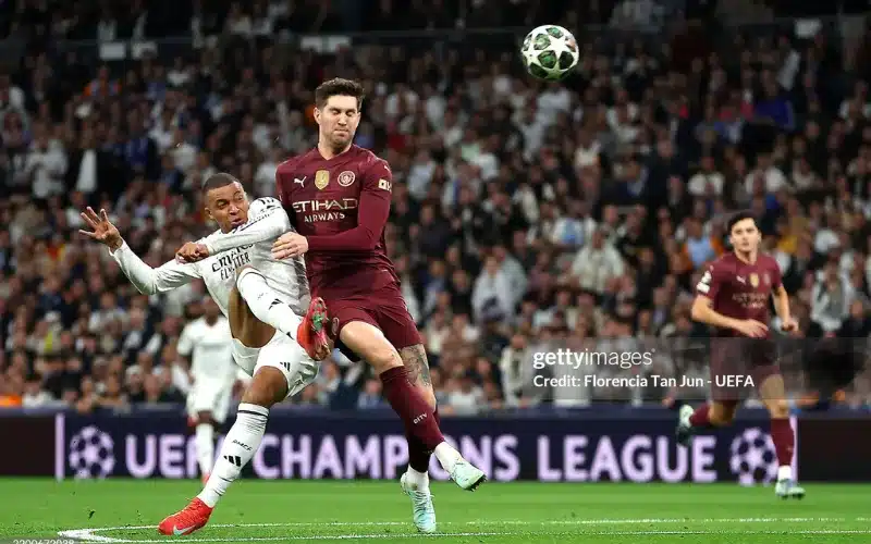 Mbappe có ngày thi đấu thăng hoa trước Man City.