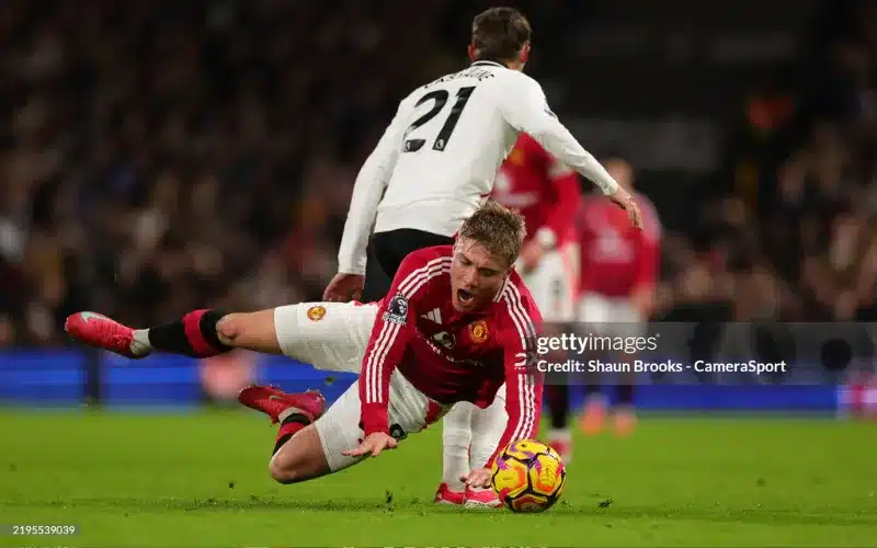 Hojlund sa sút không phanh ở Manchester United.