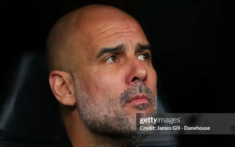 Man City để Guardiola quyết tương lai