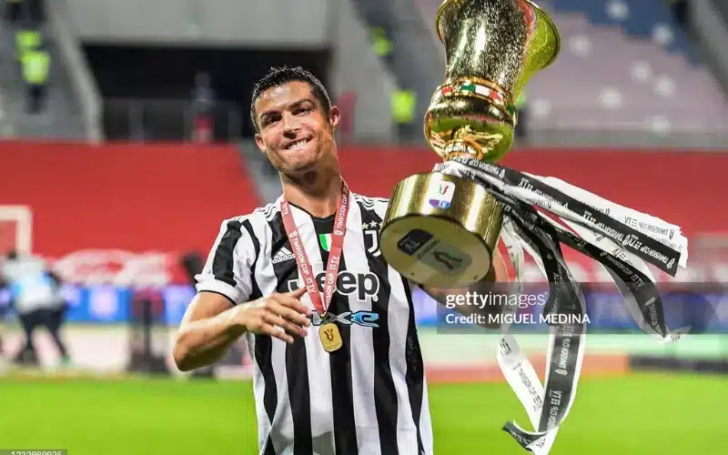 Ronaldo giúp Juventus giành nhiều danh hiệu.