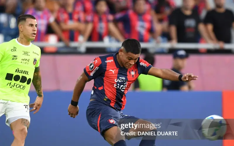 Tân binh MU bùng nổ ở Copa Libertadores