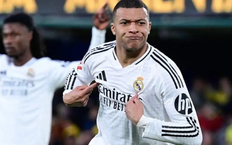 thumbnail-mbappe-thang-hoa-trong-mau-ao-real-madrid